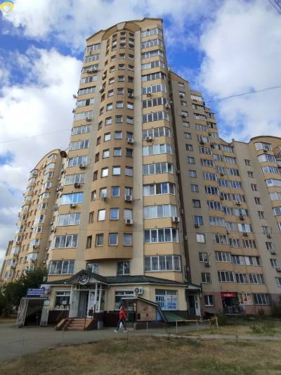 75 кв. м., Дарницький, 