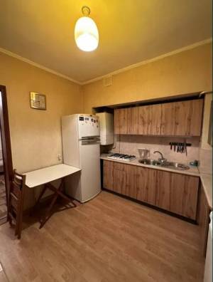 3-комн., 70 кв. м., Осипова, Центр, Одесса, Приморский район