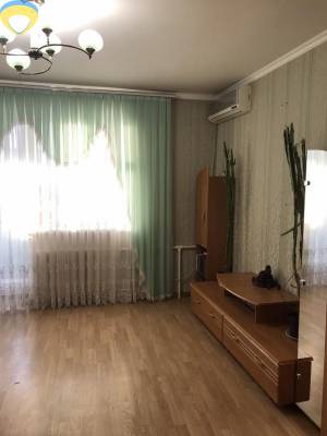 4-комн., 84 кв. м., Генерала Бочарова, Котовского пос, Пересыпский (Суворовский), Одесса